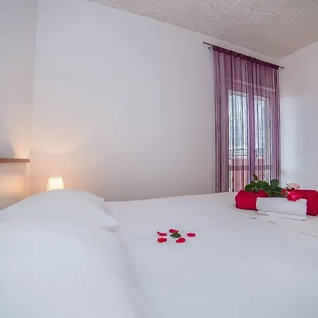 Apartment In Okrug Gornji With Sea View, Balcony, Air Conditioning, Wifi 5048-4 *